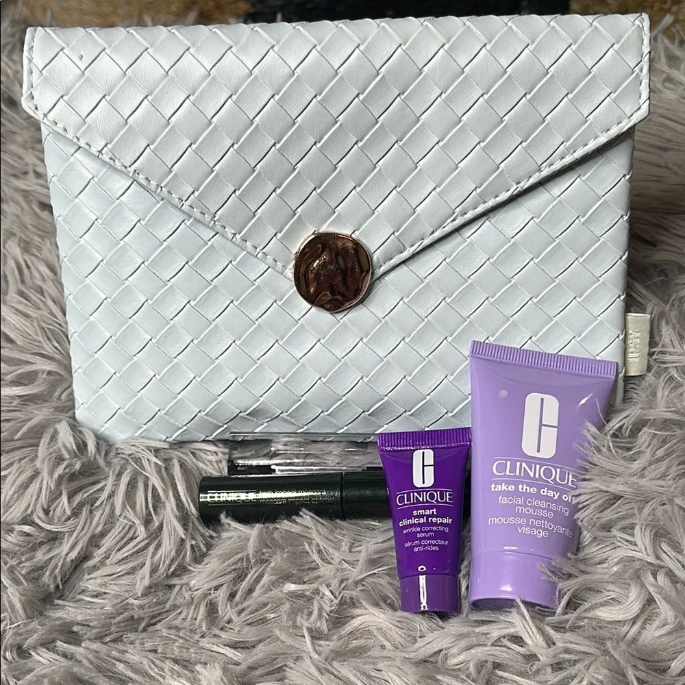 Clinique Travel Bundle Includes Mascara, Cleansing, Wrinkle Correcting Set + Bag